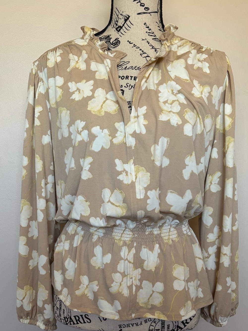 Simply Vera Vera Wang size Lg